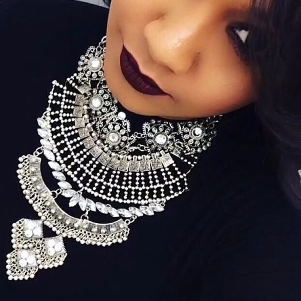 Silver Rhinestone Detailed Statement Necklace - image 1